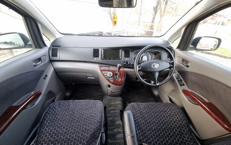 Toyota ISis I, 2010 год, 980 000 рублей, 9 фотография