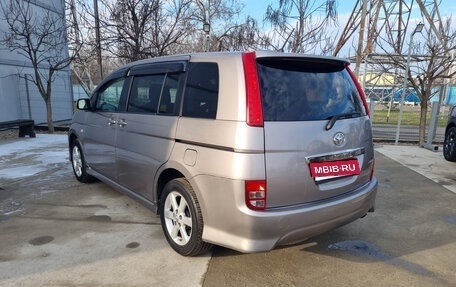 Toyota ISis I, 2010 год, 980 000 рублей, 7 фотография