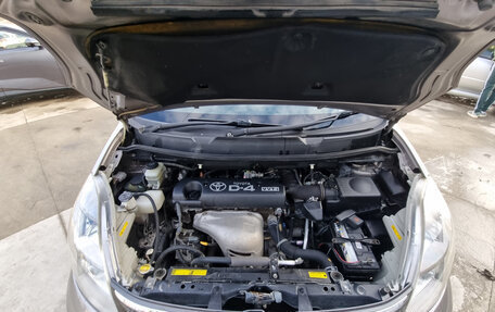 Toyota ISis I, 2010 год, 980 000 рублей, 19 фотография