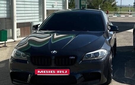 BMW 5 серия, 2012 год, 2 430 000 рублей, 3 фотография