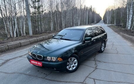 BMW 5 серия, 2002 год, 900 000 рублей, 1 фотография