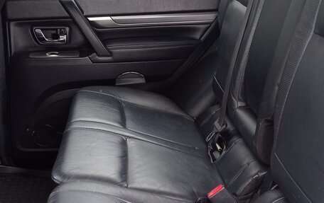 Mitsubishi Pajero IV, 2010 год, 1 800 000 рублей, 7 фотография
