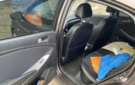 Hyundai Solaris II рестайлинг, 2016 год, 980 000 рублей, 11 фотография