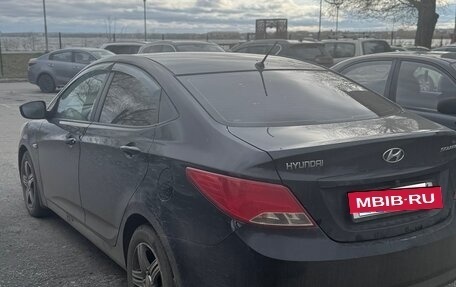 Hyundai Solaris II рестайлинг, 2015 год, 950 000 рублей, 6 фотография