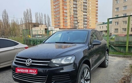 Volkswagen Touareg III, 2011 год, 1 300 000 рублей, 8 фотография