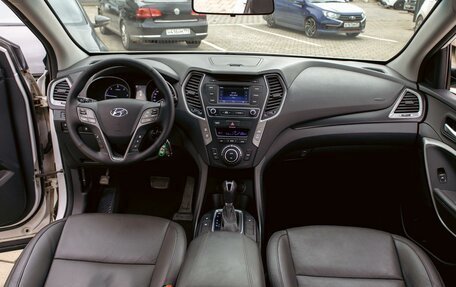 Hyundai Santa Fe III рестайлинг, 2017 год, 2 155 000 рублей, 16 фотография