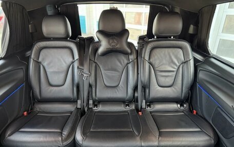 Mercedes-Benz V-Класс, 2018 год, 4 790 000 рублей, 6 фотография