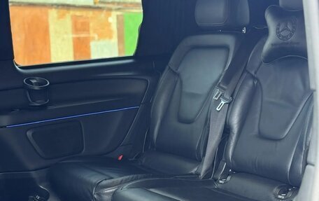 Mercedes-Benz V-Класс, 2018 год, 4 790 000 рублей, 9 фотография