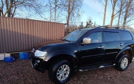 Mitsubishi Pajero Sport II рестайлинг, 2015 год, 2 800 000 рублей, 2 фотография