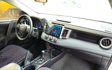 Toyota RAV4, 2014 год, 1 710 000 рублей, 13 фотография