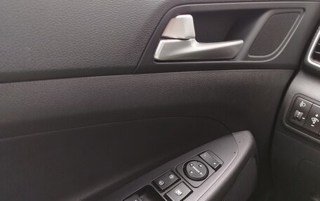 Hyundai Tucson III, 2019 год, 2 000 000 рублей, 8 фотография