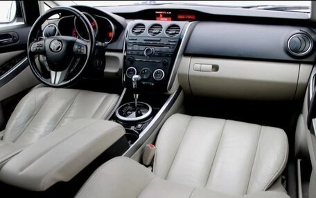 Mazda CX-7 I рестайлинг, 2011 год, 650 000 рублей, 17 фотография