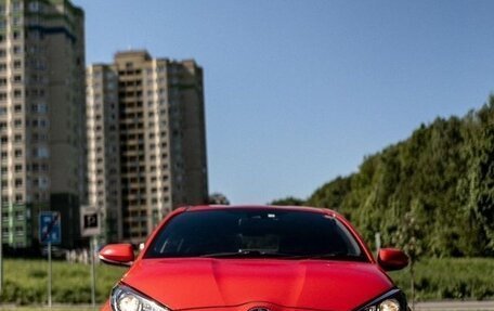 Toyota Yaris, 2020 год, 1 600 000 рублей, 6 фотография