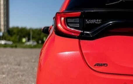 Toyota Yaris, 2020 год, 1 600 000 рублей, 18 фотография