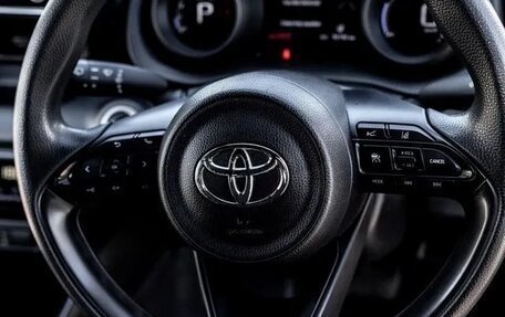 Toyota Yaris, 2020 год, 1 600 000 рублей, 25 фотография