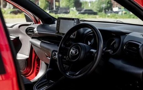 Toyota Yaris, 2020 год, 1 600 000 рублей, 23 фотография