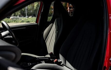 Toyota Yaris, 2020 год, 1 600 000 рублей, 31 фотография