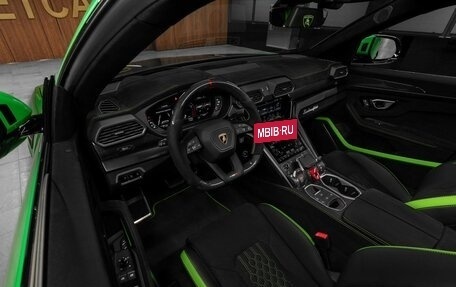 Lamborghini Urus I, 2023 год, 33 500 000 рублей, 15 фотография