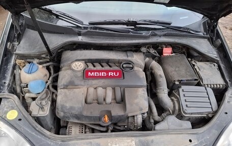 Volkswagen Jetta VI, 2010 год, 320 000 рублей, 11 фотография