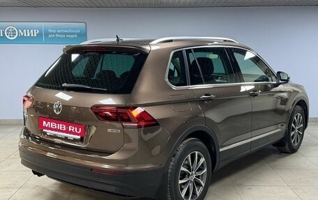 Volkswagen Tiguan II, 2018 год, 2 299 000 рублей, 7 фотография