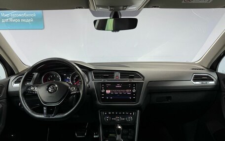 Volkswagen Tiguan II, 2018 год, 2 299 000 рублей, 16 фотография