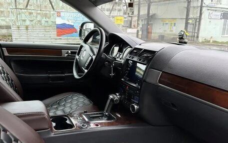 Volkswagen Touareg III, 2007 год, 1 150 000 рублей, 17 фотография