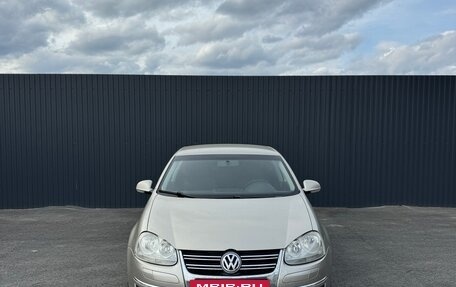 Volkswagen Jetta VI, 2008 год, 560 000 рублей, 2 фотография