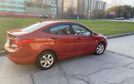 Hyundai Solaris II рестайлинг, 2012 год, 580 000 рублей, 3 фотография