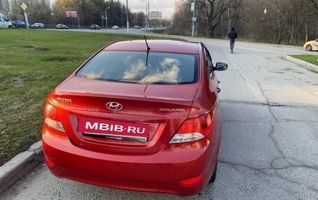 Hyundai Solaris II рестайлинг, 2012 год, 580 000 рублей, 2 фотография