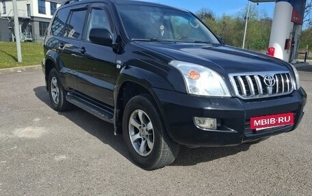Toyota Land Cruiser Prado 120 рестайлинг, 2006 год, 1 890 000 рублей, 20 фотография