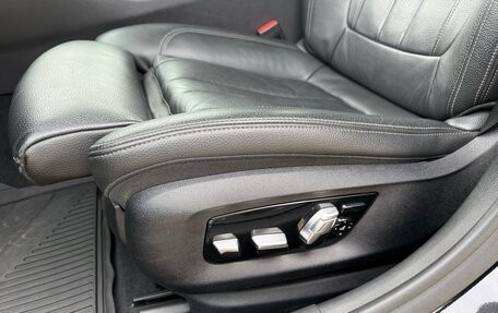 BMW 5 серия, 2018 год, 3 380 000 рублей, 15 фотография