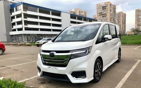 Honda Stepwgn IV, 2021 год, 2 030 000 рублей, 2 фотография