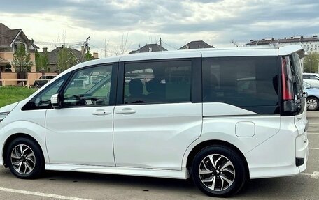 Honda Stepwgn IV, 2021 год, 2 030 000 рублей, 6 фотография