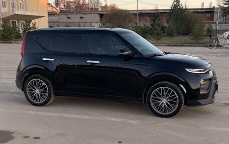 KIA Soul III, 2019 год, 1 700 000 рублей, 2 фотография