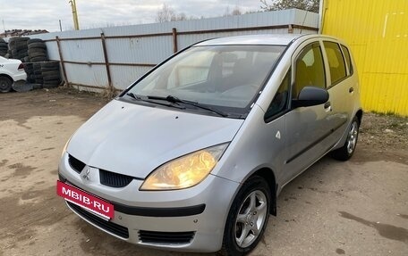 Mitsubishi Colt VI рестайлинг, 2006 год, 390 000 рублей, 2 фотография