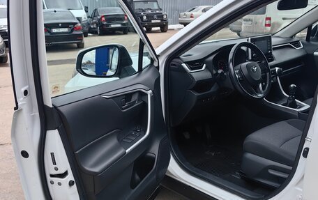 Toyota RAV4, 2021 год, 2 970 000 рублей, 20 фотография