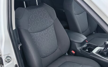 Toyota RAV4, 2021 год, 2 970 000 рублей, 28 фотография