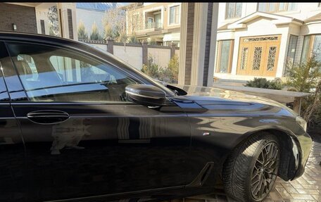 BMW 7 серия, 2018 год, 4 000 000 рублей, 3 фотография