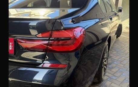 BMW 7 серия, 2018 год, 4 000 000 рублей, 5 фотография