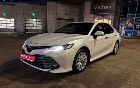 Toyota Camry, 2020 год, 2 725 000 рублей, 2 фотография