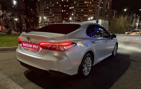 Toyota Camry, 2020 год, 2 725 000 рублей, 6 фотография