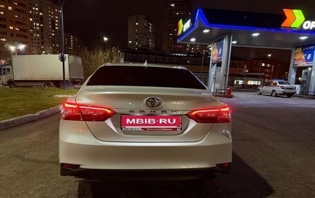 Toyota Camry, 2020 год, 2 725 000 рублей, 4 фотография