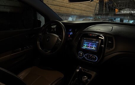 Renault Kaptur I рестайлинг, 2017 год, 1 300 000 рублей, 7 фотография