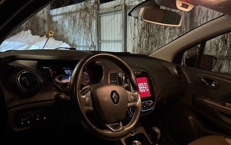 Renault Kaptur I рестайлинг, 2017 год, 1 300 000 рублей, 6 фотография