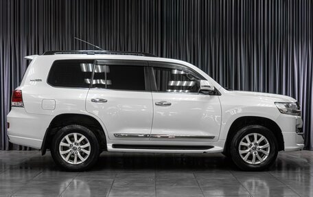 Toyota Land Cruiser 200, 2015 год, 5 399 000 рублей, 5 фотография