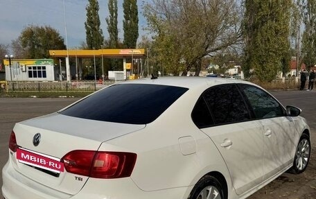 Volkswagen Jetta VI, 2014 год, 1 190 000 рублей, 2 фотография