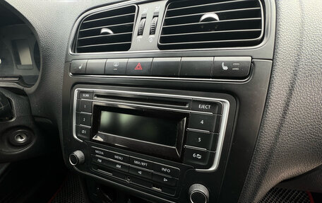 Volkswagen Polo VI (EU Market), 2016 год, 849 000 рублей, 3 фотография