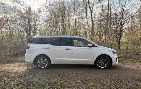 KIA Carnival III, 2019 год, 1 900 000 рублей, 7 фотография