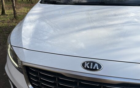 KIA Carnival III, 2019 год, 1 900 000 рублей, 9 фотография