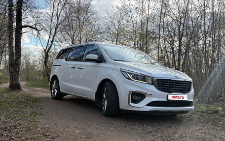 KIA Carnival III, 2019 год, 1 900 000 рублей, 3 фотография